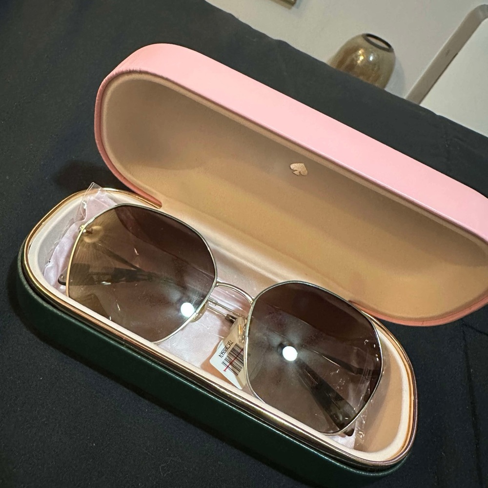 Kate spade sunglasses style Kenna G/S new with tags, very stylish